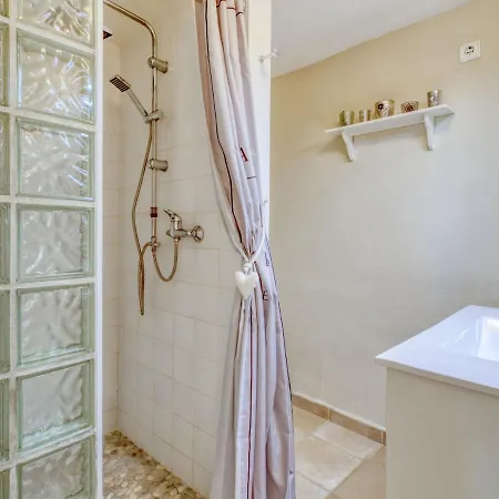 Petite Fleur By Interhome Montgo